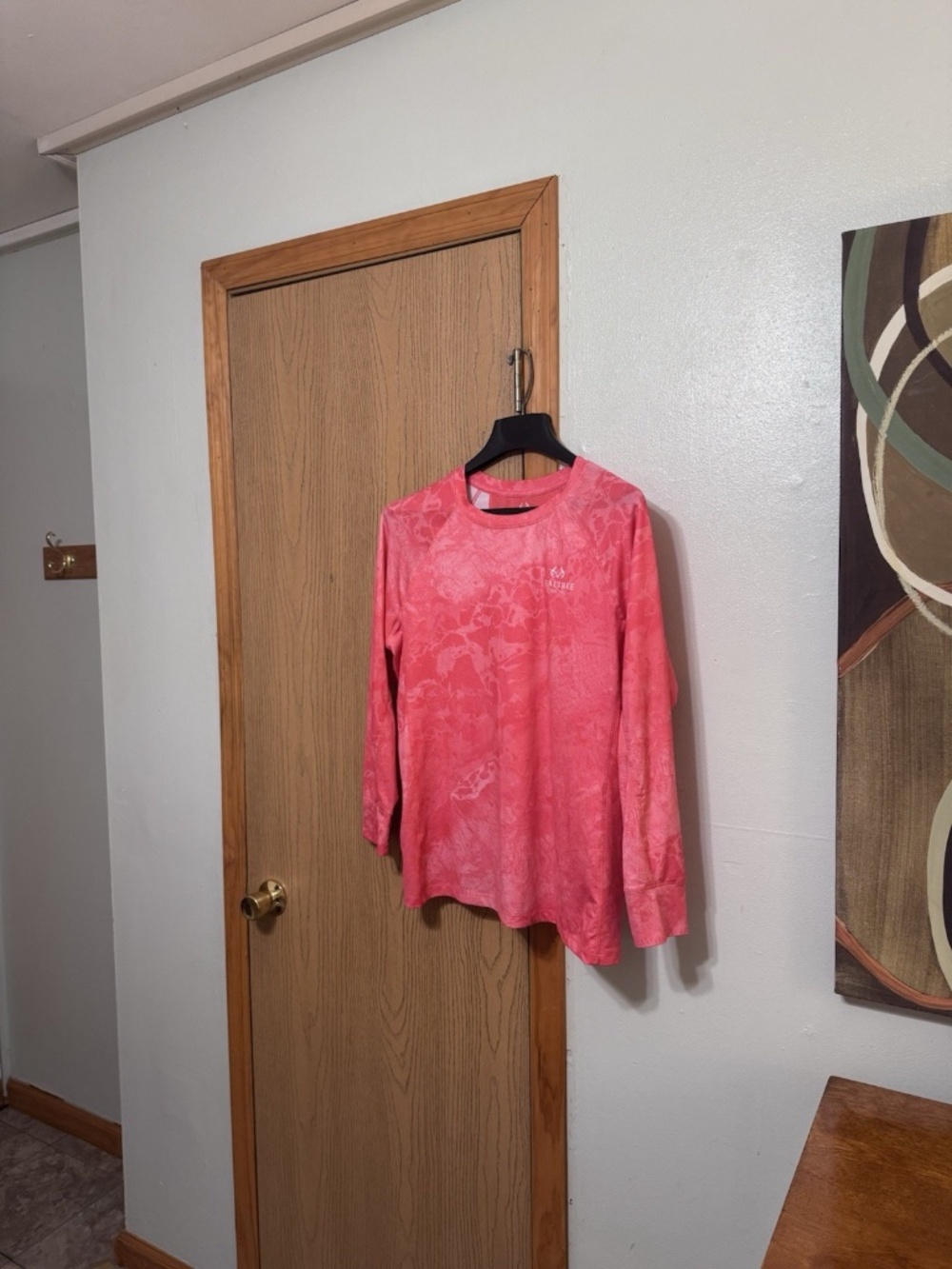 Realtree Fishing XL Pink w/Camouflage Print Long Sleeve T-Shirt - EUC